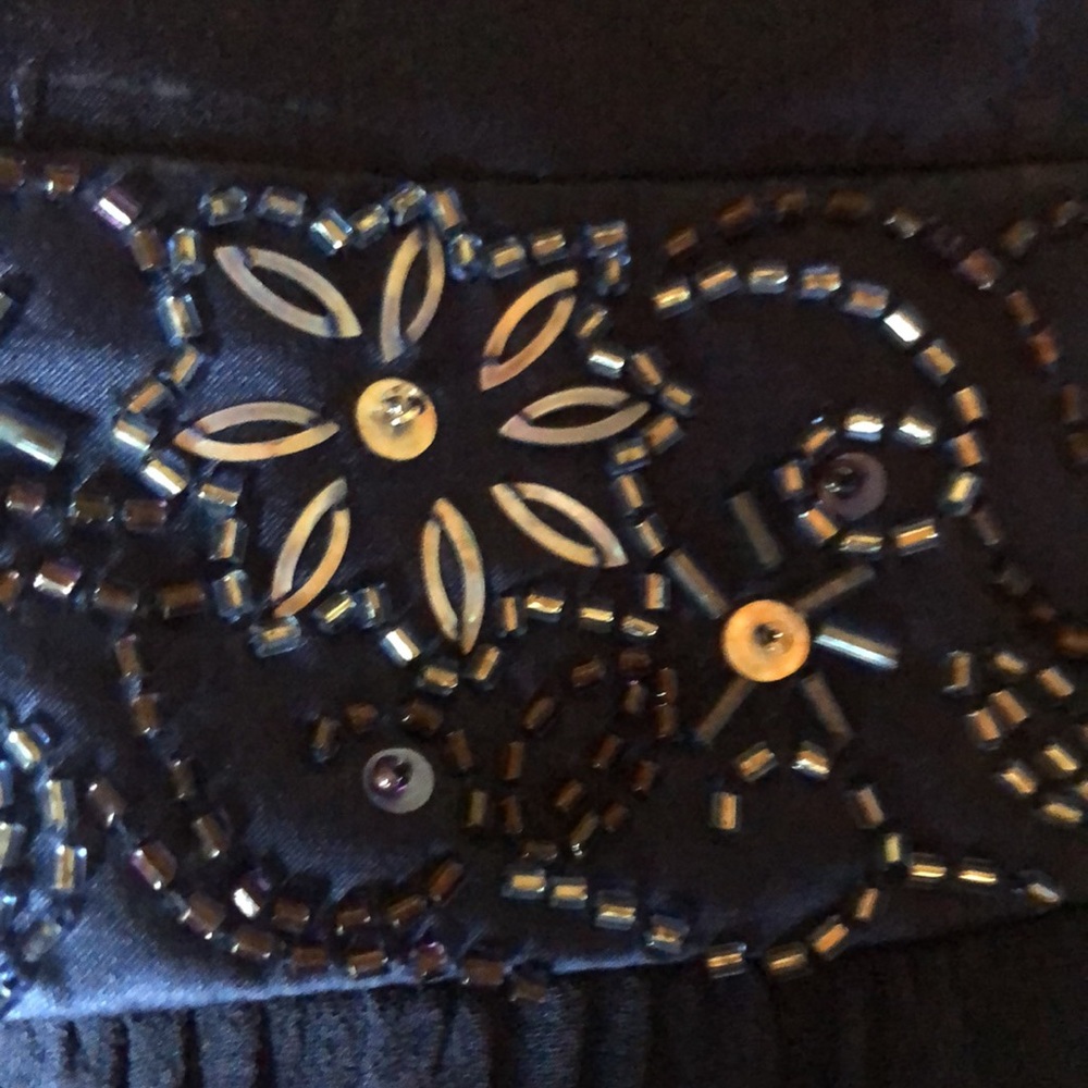 Dress - Picture 7 of 7